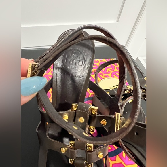 Brown Tory Burch size 8 shoes - Picture 2 of 7